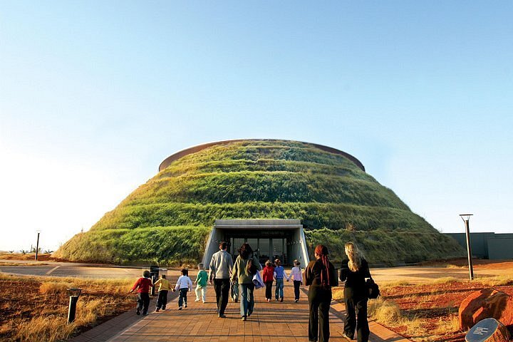 Đường R563 dẫn tới khu di chỉ Cradle of Humankind từ Johannesburg